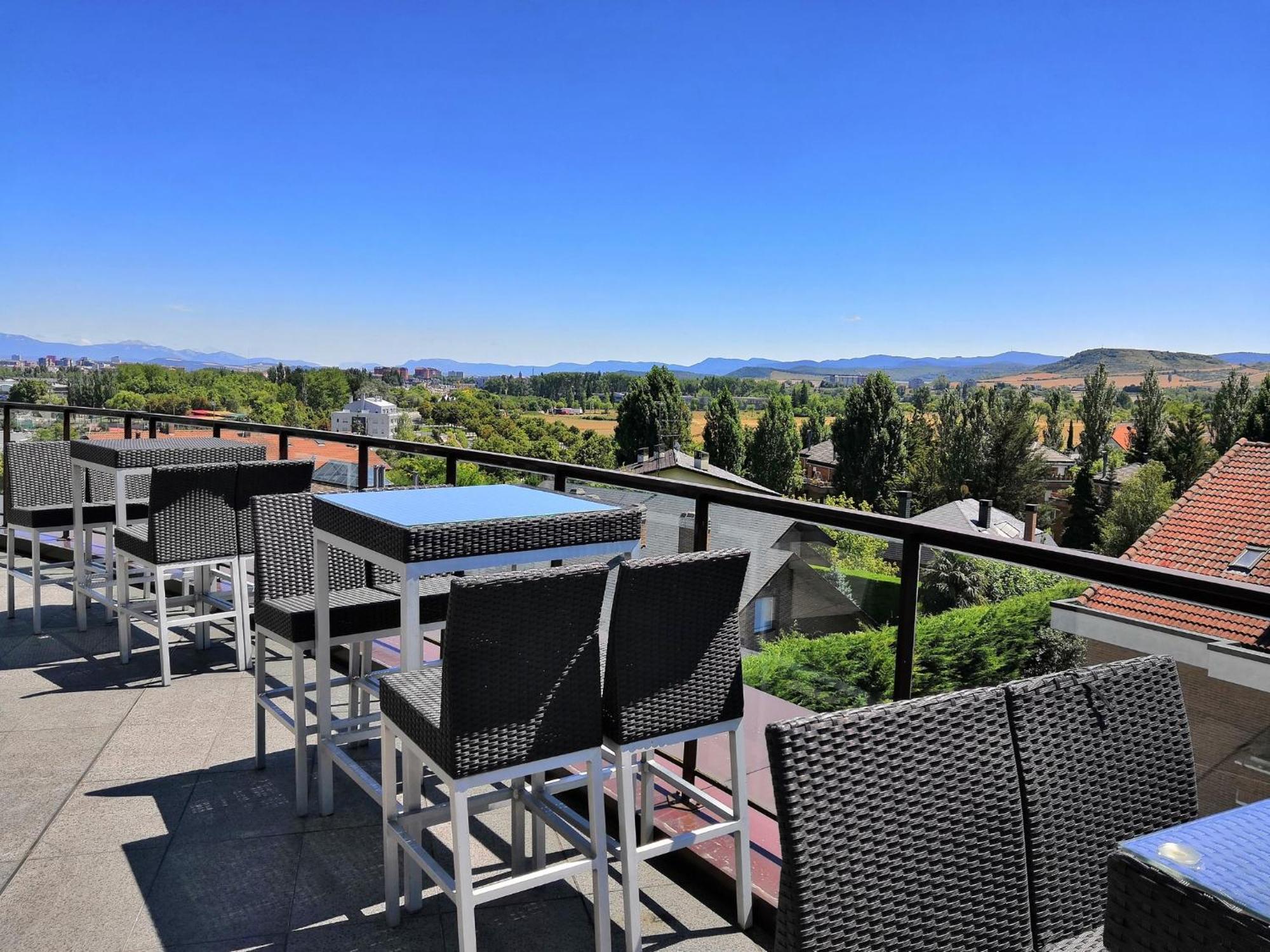 Sercotel Jardines De Uleta Apartahotel 4*